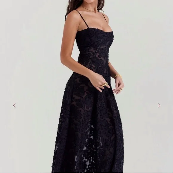 House of CB
House of CB 'Seren' Black Floral Lace Back Maxi Dress size M - Picture 3 of 13